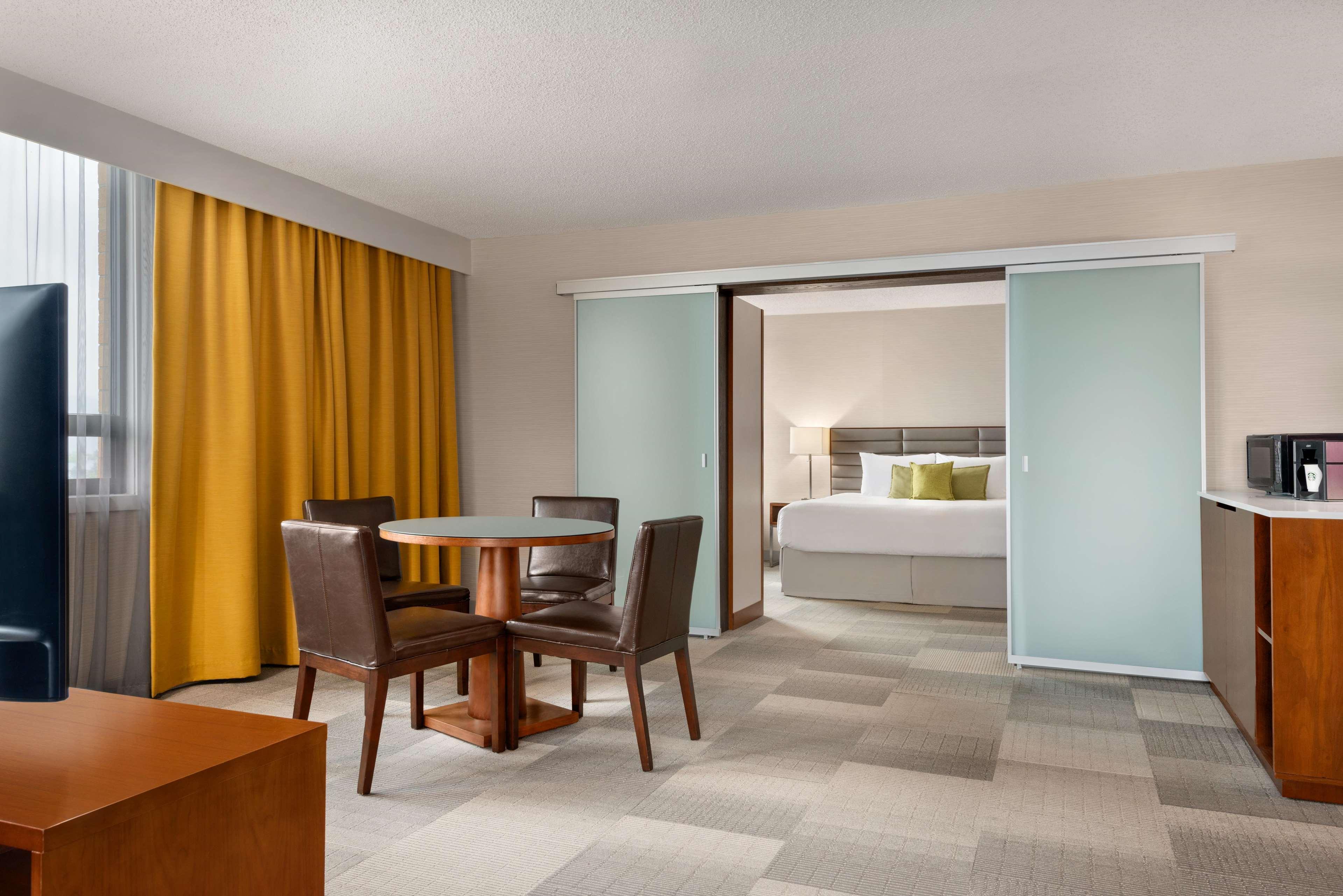 Coast Prince George Hotel By Apa Εξωτερικό φωτογραφία