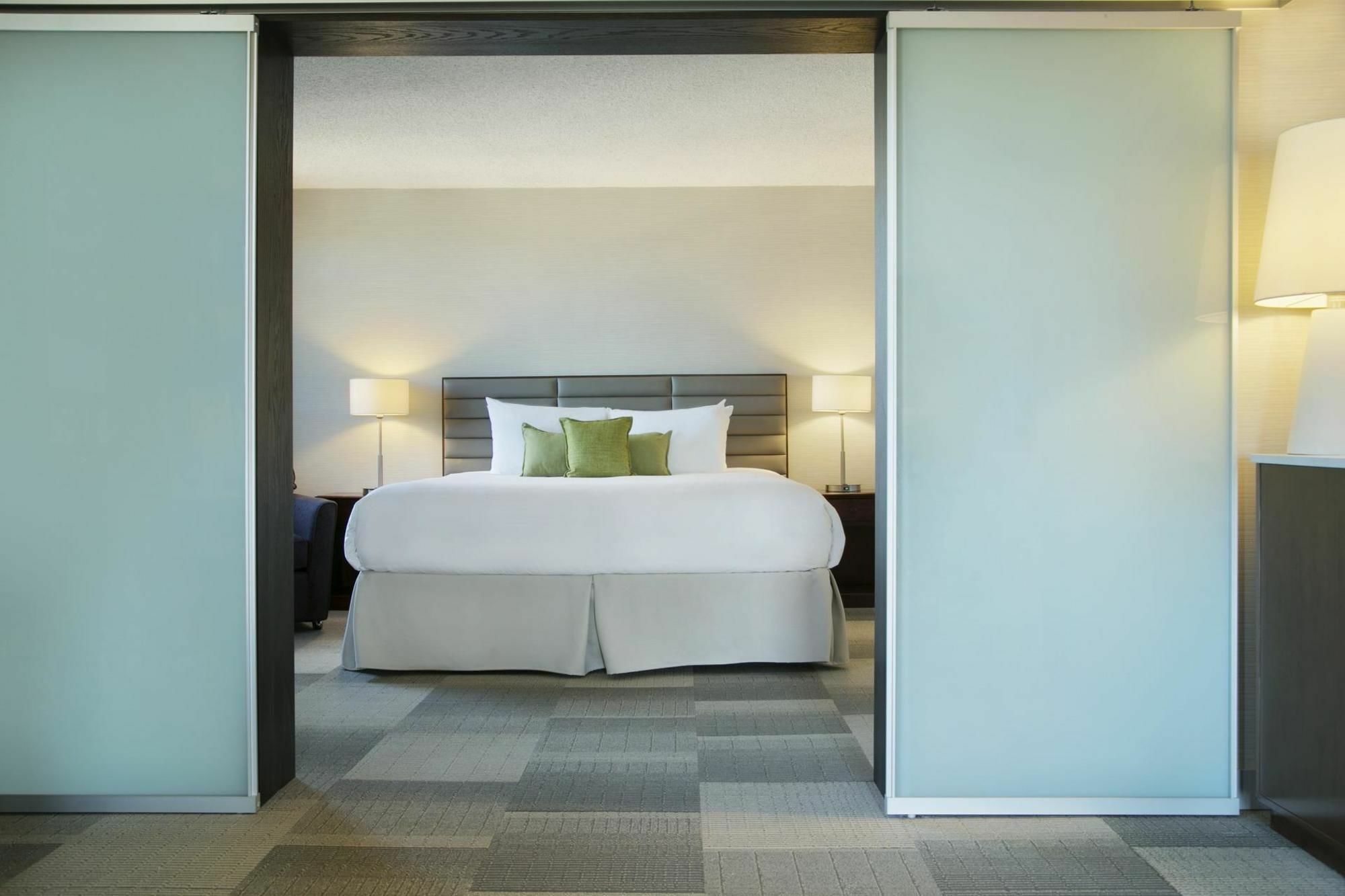 Coast Prince George Hotel By Apa Εξωτερικό φωτογραφία